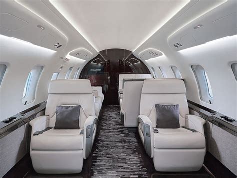 Bombardier Challenger 650 - Private Jet hire - Starr Luxury Jets