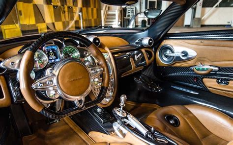 Pagani Huayra: A Fusion of Art, Emotion, and Technology