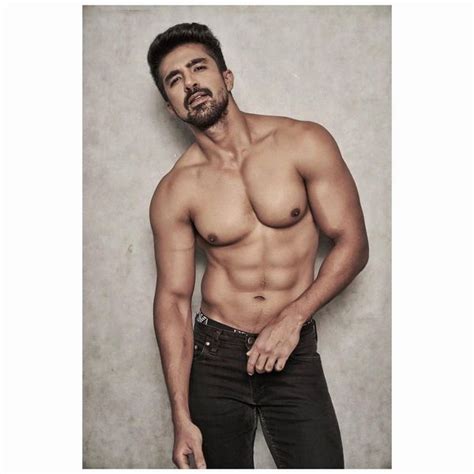 Saqib Saleem birthday: These shirtless pictures of the '83' actor is bound to give you fitness ...