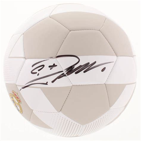 Cristiano Ronaldo Signed Real Madrid Logo Soccer Ball (Beckett COA ...