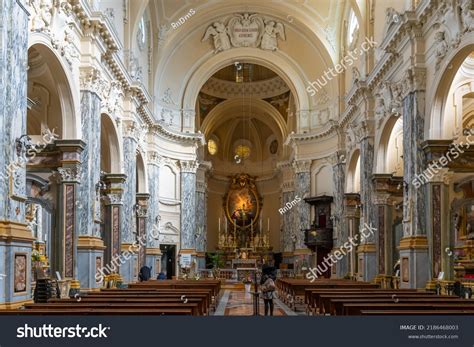 331 Interiore della chiesa Images, Stock Photos & Vectors | Shutterstock