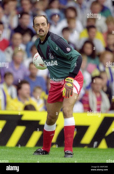 BRUCE GROBBELAAR, LIVERPOOL FC, 1991 Stock Photo - Alamy