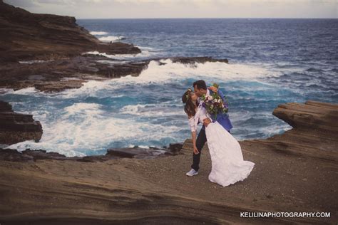 Hawaii Beach Wedding | Ruffled By Grace | English Speaking Officiant in Paris | Elopement ...