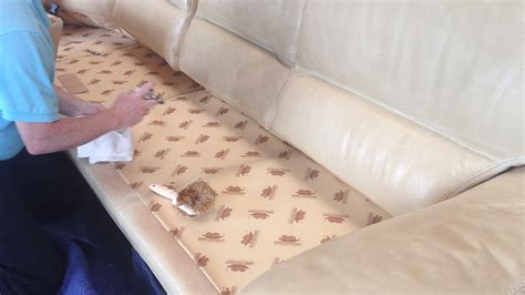 ᐉ Leather Sofa Cleaning Services London | VIP Cleaning London