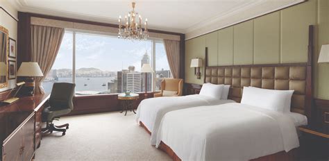 Deluxe Harbour View Image | Island Shangri-La Hong Kong