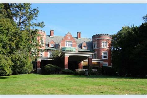 Hamden Hall buys $1.75 million ‘castle’ for school programs - New Haven Register