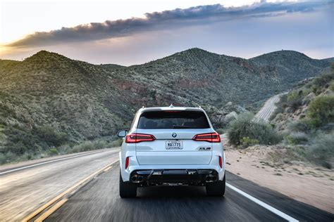 2020 BMW X5 M Competition presented in Mineral White