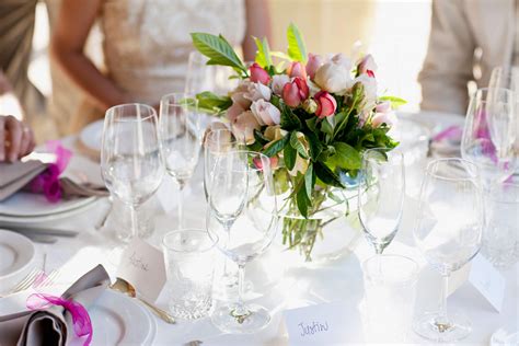 April Showers Bring Beautiful Spring Wedding Flowers | Wedding Spot Blog