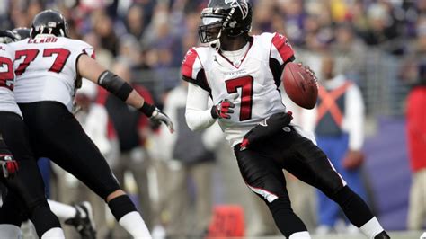 Michael Vick discusses current state of the Falcons, NFL career