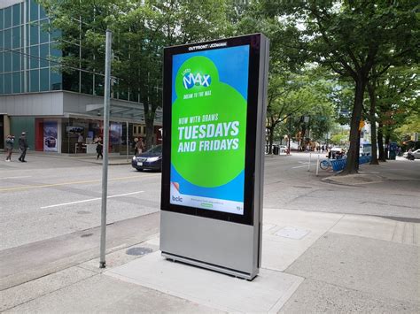 New digital screen advertising signs coming to Vancouver streets ...