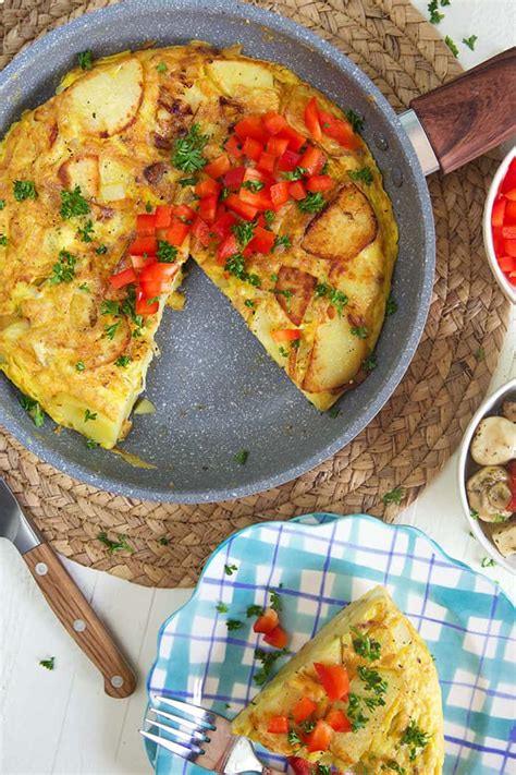 Easy Spanish Omelette (Tortilla Espanola) - The Suburban Soapbox