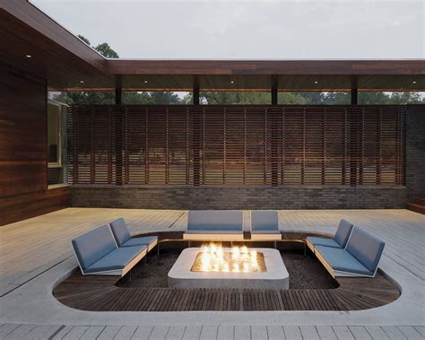 30 Fire Pit Seating Ideas for Great Socializing