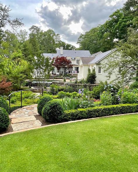 Historic Brookhaven Mansion with Classic Southern Charm