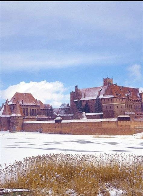 Malbork Castle in Winter #POLAND | Malbork castle, Castle, Malbork