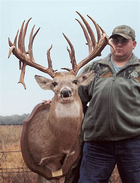 Michael Crossland's Oklahoma Record Non-Typical Buck - North American Whitetail