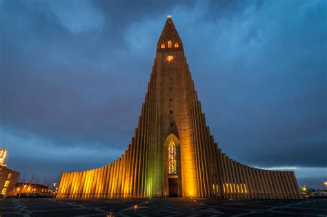 Hallgrimskirkja at Night - Ed O'Keeffe Photography