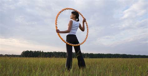 Hooping It Up: A Guide to Fitness Hooping | Spirituality+Health