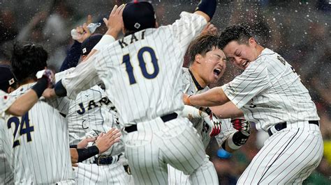 Japan puts together epic rally to oust Mexico, advance to World Baseball Classic final | Fox News