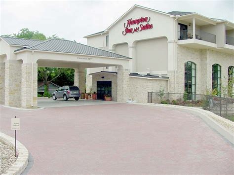 HAMPTON INN & SUITES FREDERICKSBURG - Hotel Reviews & Price Comparison ...