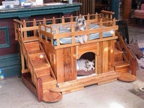 20 Originales diseños de camas para perros que te encantarán | Dog house diy, Cool dog houses ...