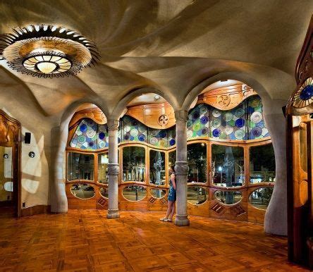 casa mila la pedrera barcelona "interior" - Google Search | Gaudi, Casa ...