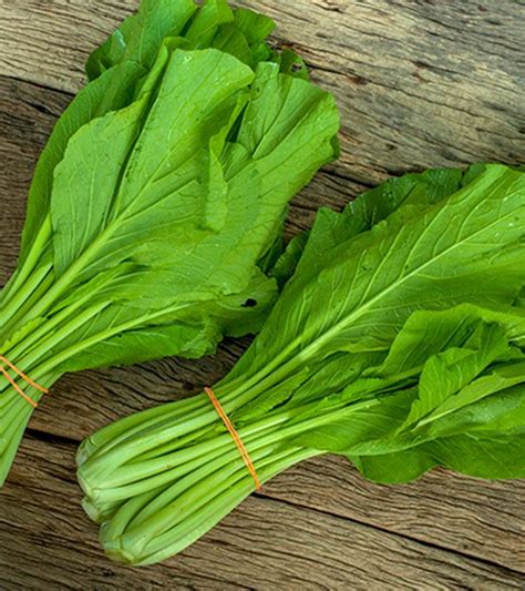 6 Benefits Of Mustard Greens, Nutrition, Risks, & Recipes