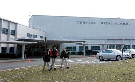 Bridgeport Public schools explore later start times at some schools