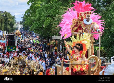 Notting Hill Carnival 2018 parade performers, London, UK Stock Photo ...