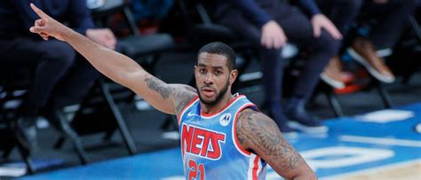 LaMarcus Aldridge Announces Retirement From NBA After Dealing With Irregular Heartbeat | The ...