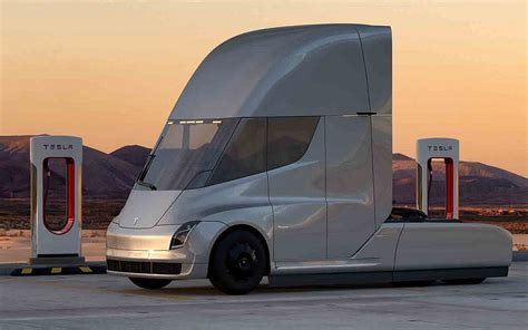 All about the Tesla Semi Truck: Specs, Features & More | dubizzle