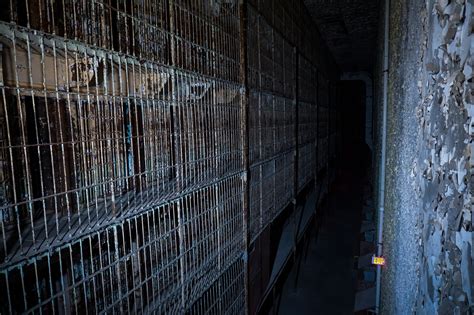 The Haunted Ohio State Reformatory: Ghostly Prison - Amy's Crypt