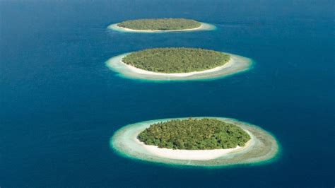 Book Review: Anthropocene Islands: Entangled Worlds by Jonathan Pugh and David Chandler | LSE ...