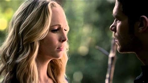 KLAROLINE KISS !!!! (5x11) - YouTube