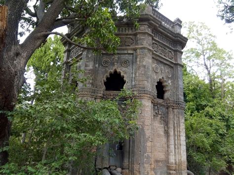 Uparkot fort in Junagadh in Gujarat | The journey of a thousand miles begins with one step