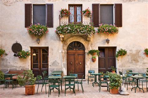 The 10 Oldest Trattorias in Italy