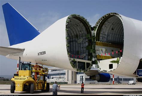 Boeing 747 Dreamlifter Cockpit