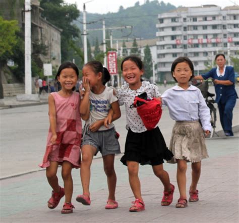 Children in Wonsan North Korea - a photo on Flickriver