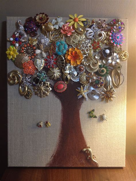 Brooch tree! I finally came up with an artistic way to display my ...