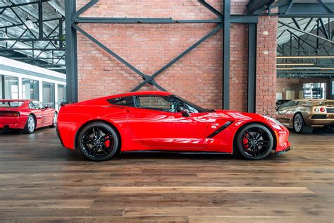 Chevrolet Corvette Stingray C7 Red (5) - Richmonds