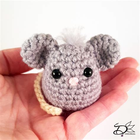 ♥ Free Pattern; CNY Mouse Amigurumi - Delinlea - My little fantasy world