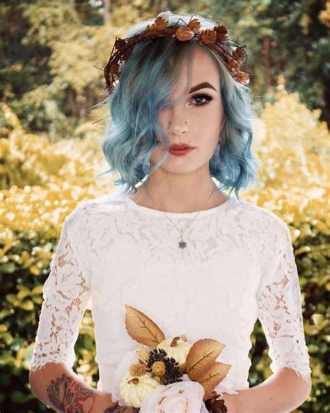 6 Reasons People Are Coloring Their Hair Pastel Blue