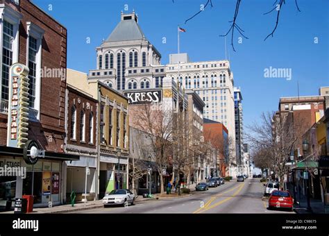 Greensboro, NC, North Carolina. Elm street Stock Photo: 40133161 - Alamy