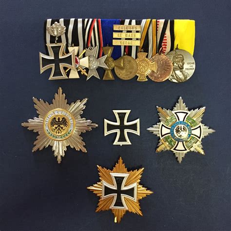 REPLICA ORDERS AND MEDALS TO FIELD MARSHAL PAUL VON HINDENBERG - Quarterdeck Medals & Militaria