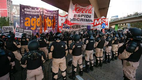 Huelga en Argentina: las centrales de trabajadores piden acciones al ...