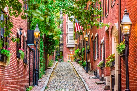 Acorn Street in Boston, Massachusetts, US - Pure Vacations