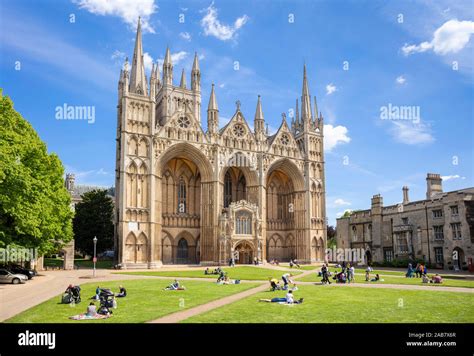 Peterborough Cathedral, Minster Precinct, Great West Front and portico ...