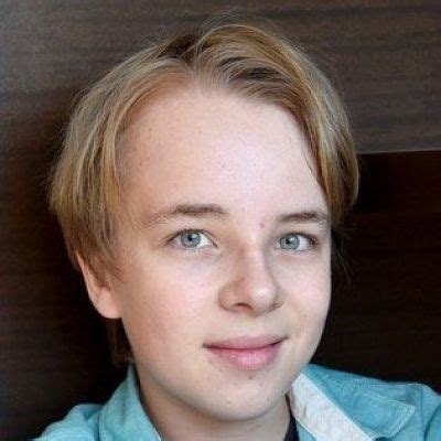 Ed Oxenbould- Wiki, Age, Height, Net Worth, Girlfriend (Updated on December 2023)