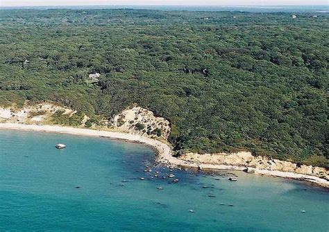 TAKE AN AERIAL TOUR OF MARTHA'S VINEYARD BEACHES! | Marthas vineyard, Aerial, Tours