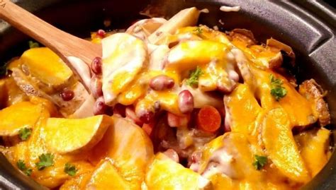 Slow Cooker Hamburger Potato Casserole | SlowCookerKitchen.com