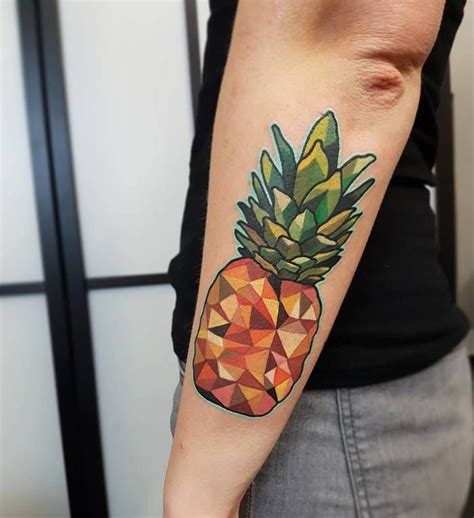 37 Fresh Pineapple Tattoo Designs for Tropical Vibes - TattooBloq ...